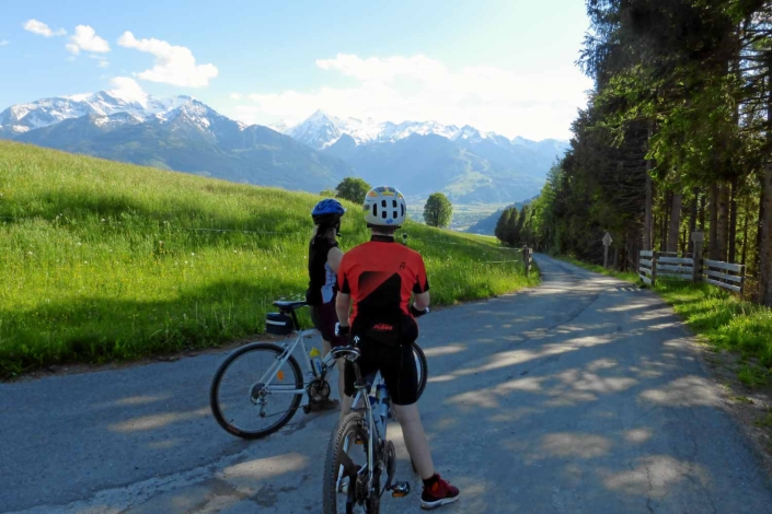 Biken bei der Enzianhütte Thumersbach